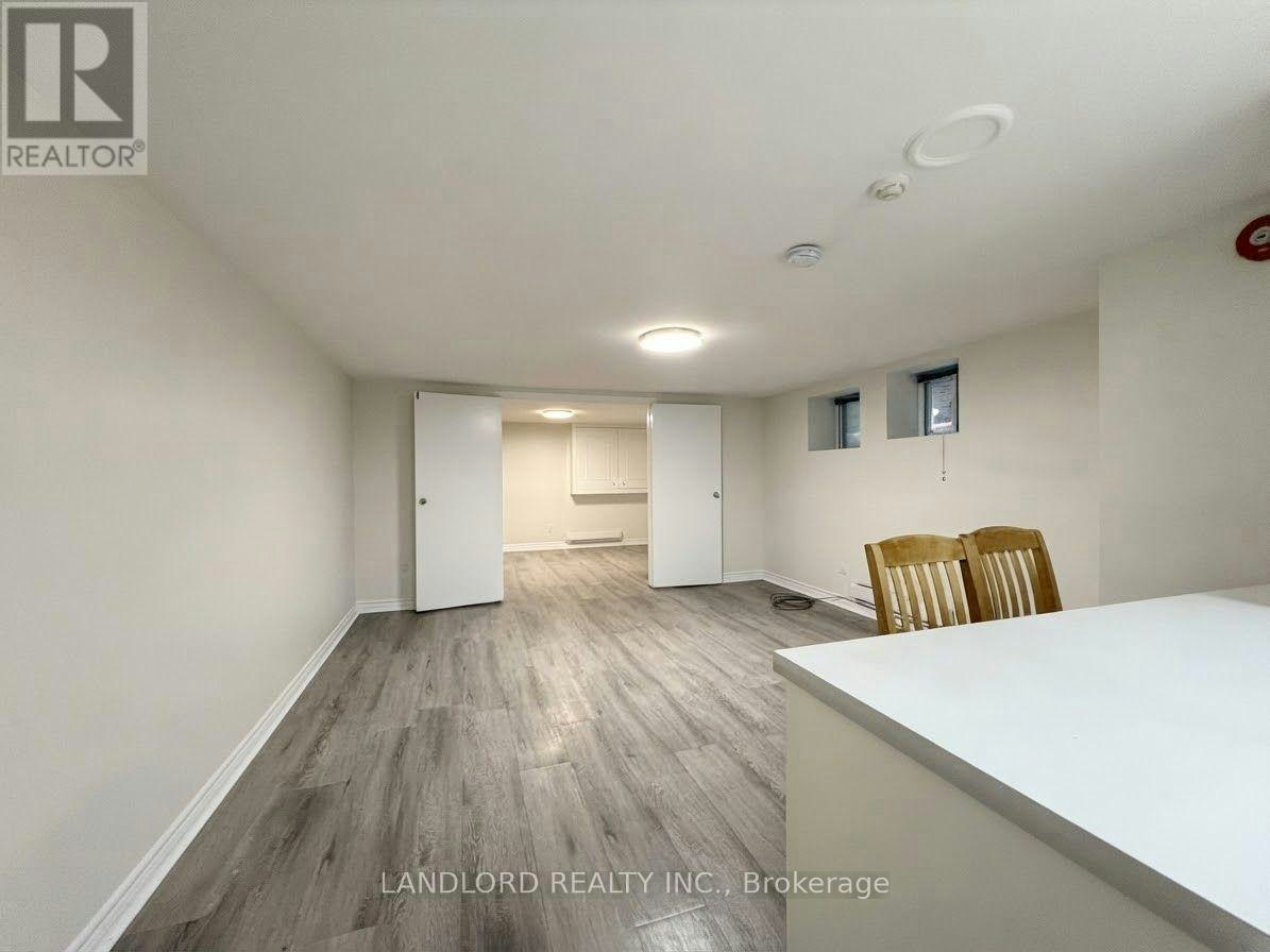 BSMT-589 Annette Street, Toronto, ON, M6S 2C3 - 7