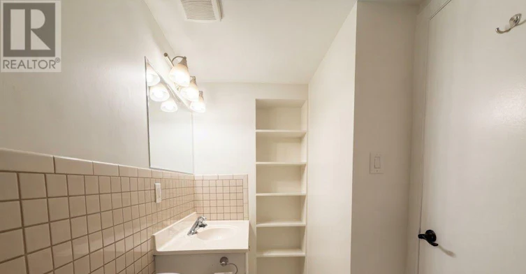 BSMT-589 Annette Street, Toronto, ON, M6S 2C3 - 18