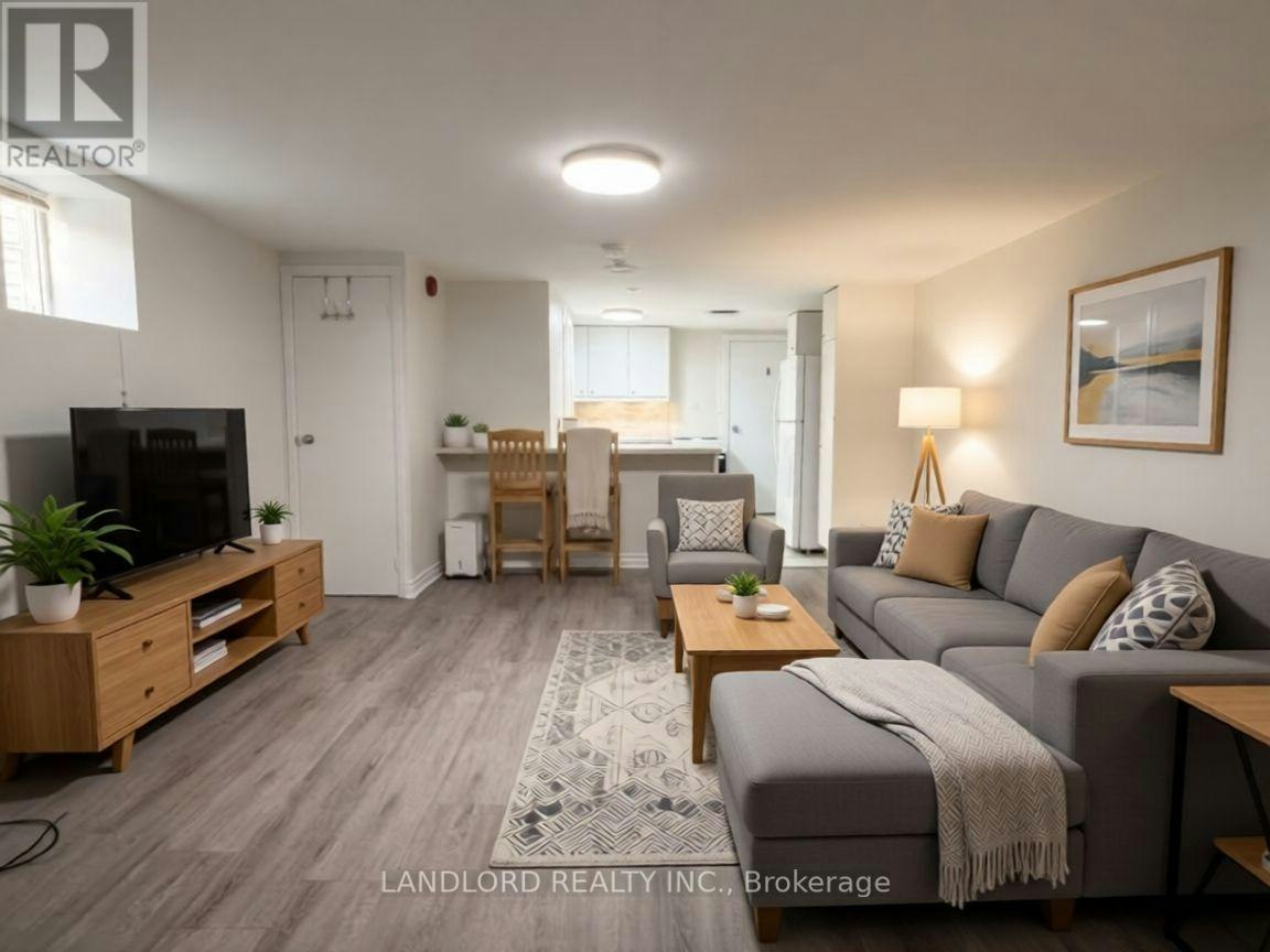 BSMT-589 Annette Street, Toronto, ON, M6S 2C3 - 2
