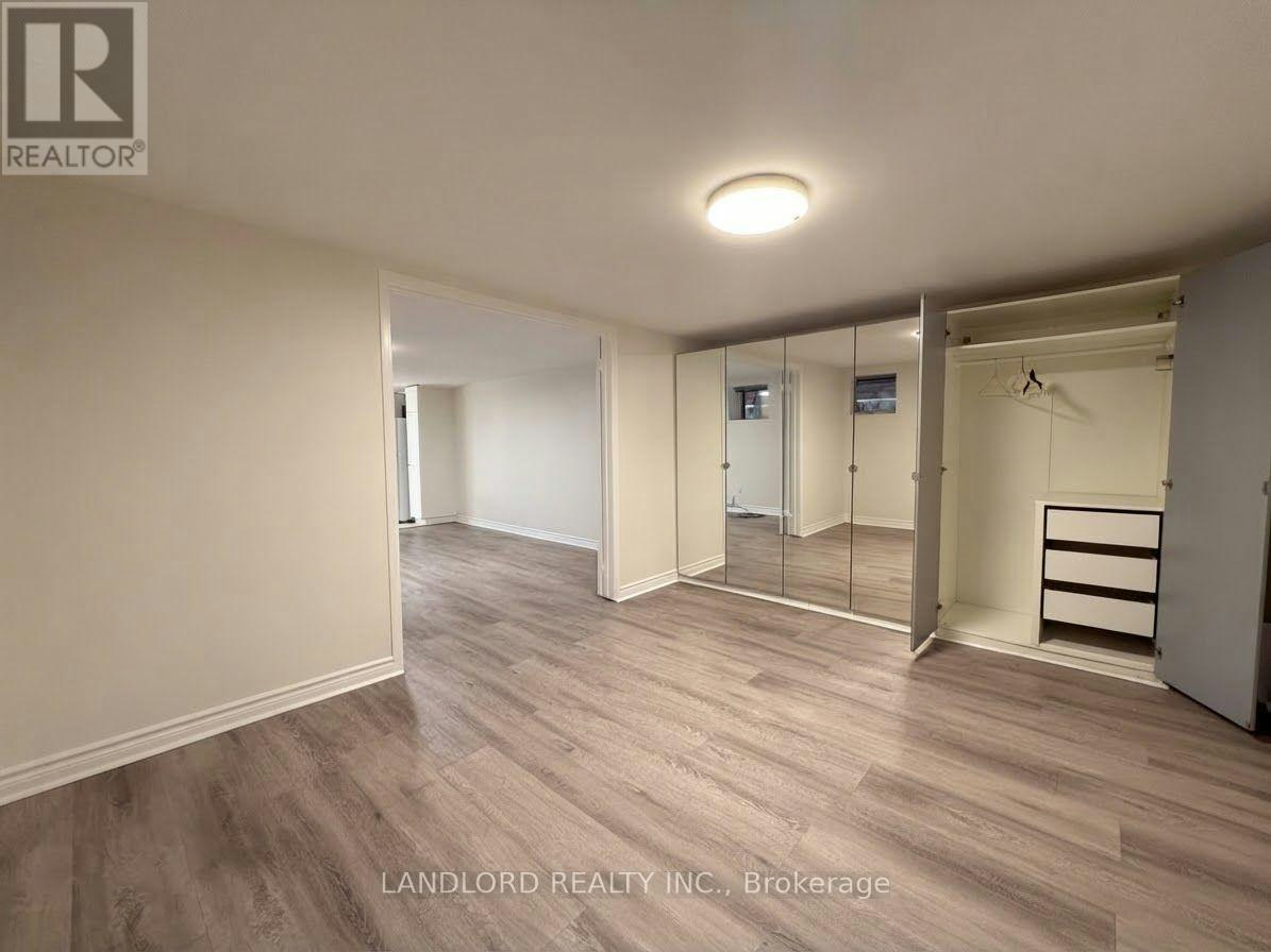 BSMT-589 Annette Street, Toronto, ON, M6S 2C3 - 17