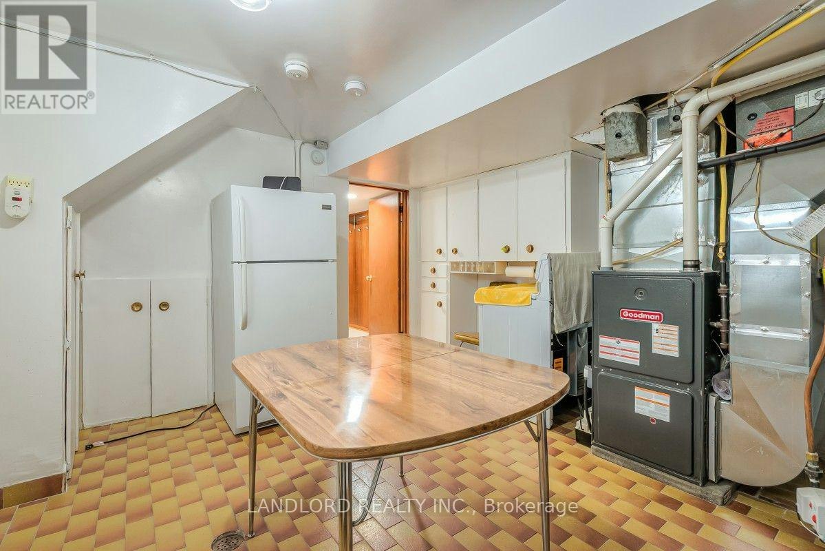 85 Greenlaw Avenue, Toronto, ON, M6H 3V8 - 29