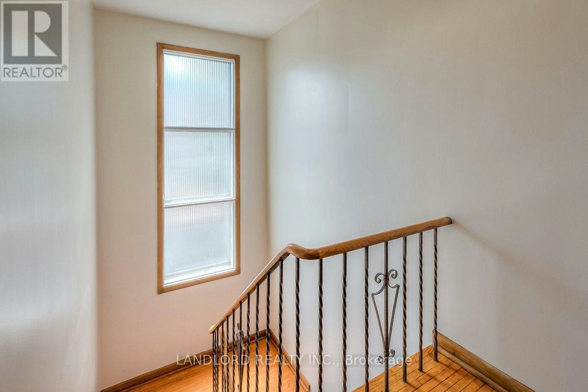 85 Greenlaw Avenue, Toronto, ON, M6H 3V8 - 21