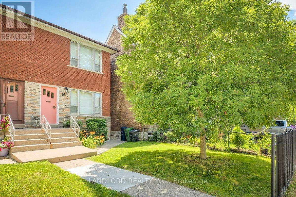 85 Greenlaw Avenue, Toronto, ON, M6H 3V8