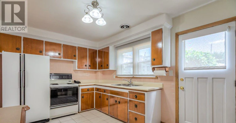 85 Greenlaw Avenue, Toronto, ON, M6H 3V8 - 8