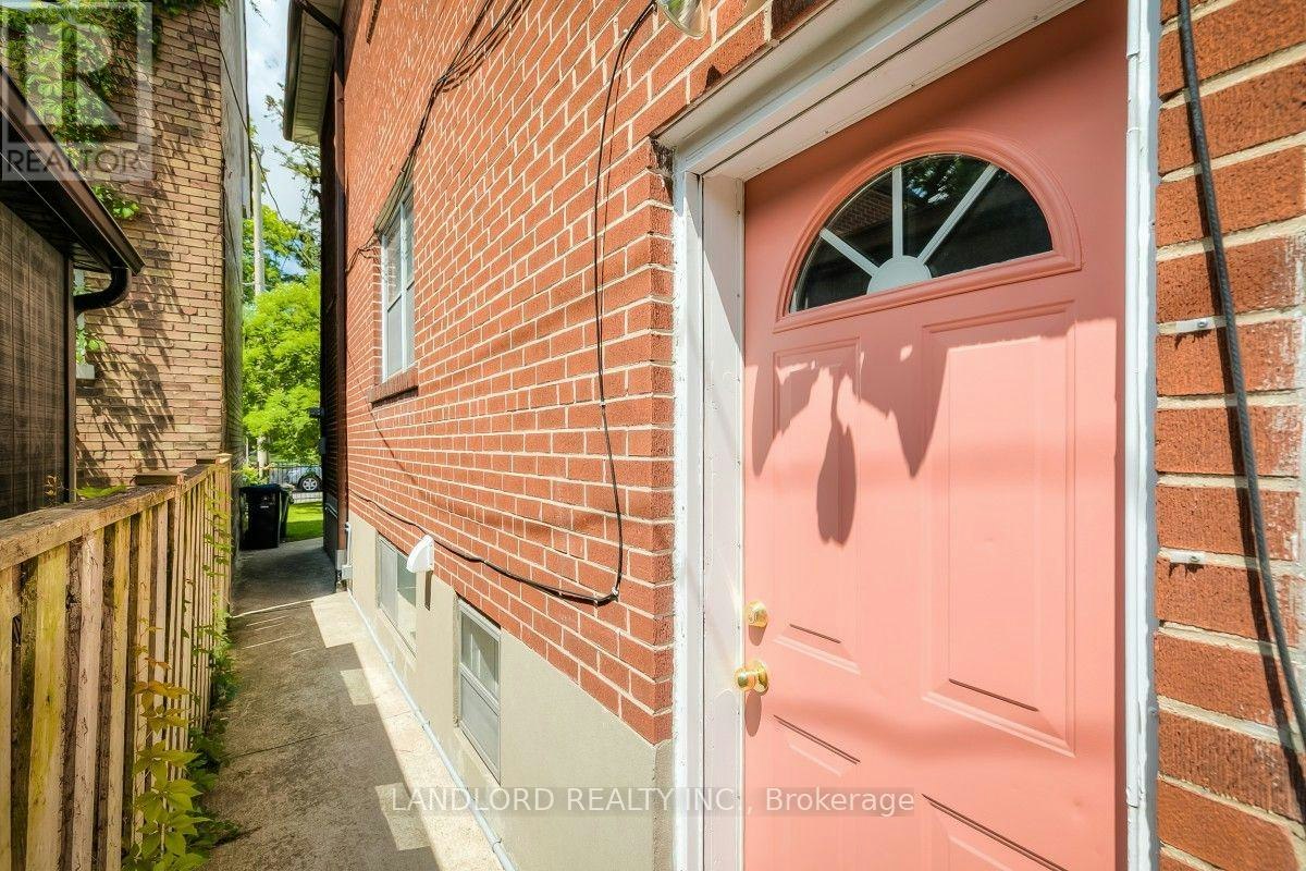 85 Greenlaw Avenue, Toronto, ON, M6H 3V8 - 23