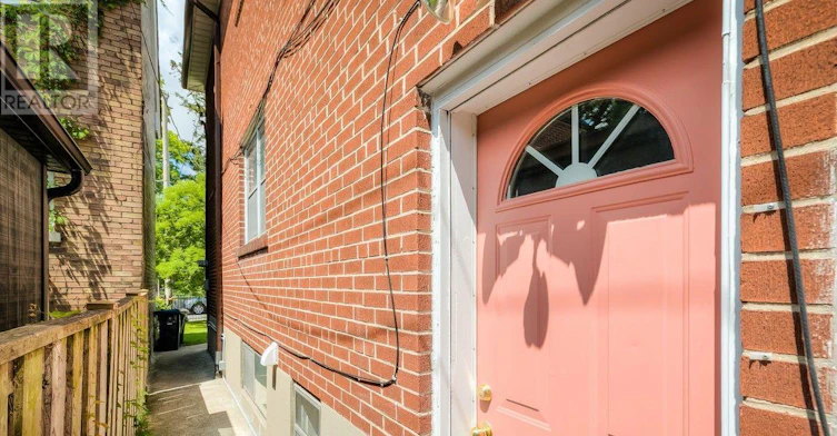 85 Greenlaw Avenue, Toronto, ON, M6H 3V8 - 23