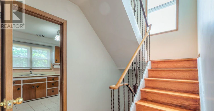 85 Greenlaw Avenue, Toronto, ON, M6H 3V8 - 12