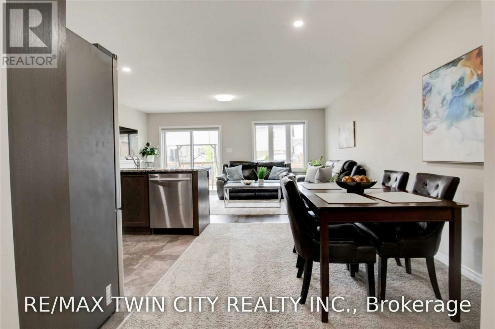 107-135 Hardcastle Drive, Cambridge, ON, N1S 0B6 - 4