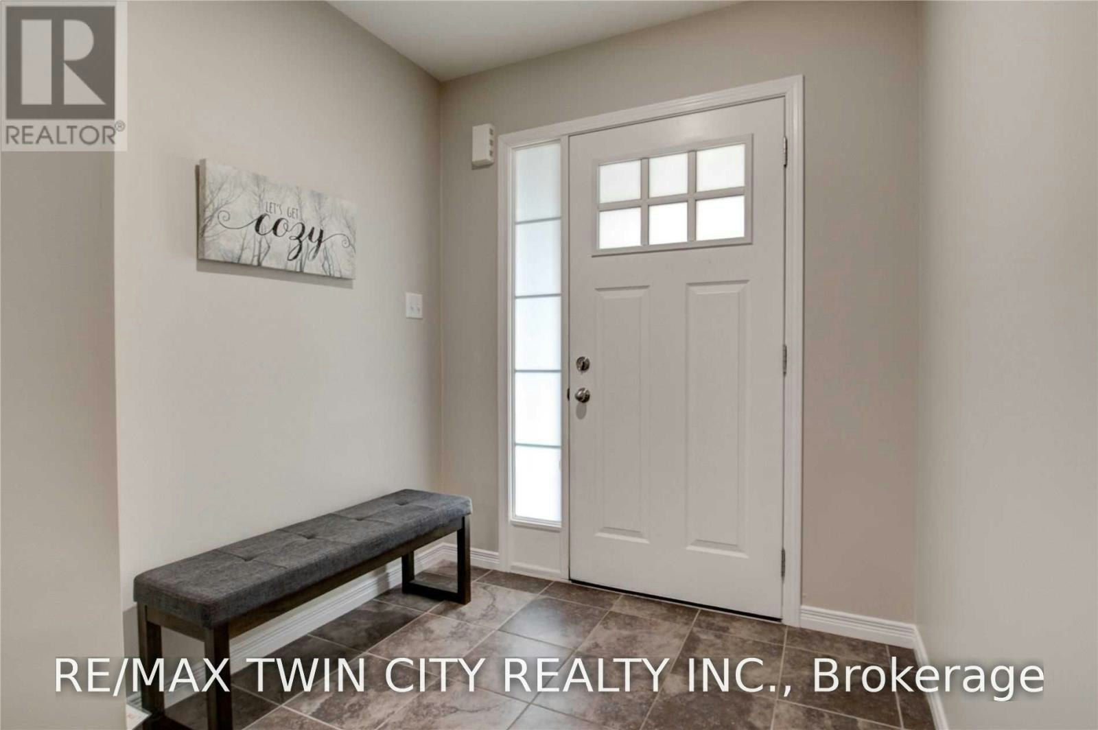 107-135 Hardcastle Drive, Cambridge, ON, N1S 0B6 - 2