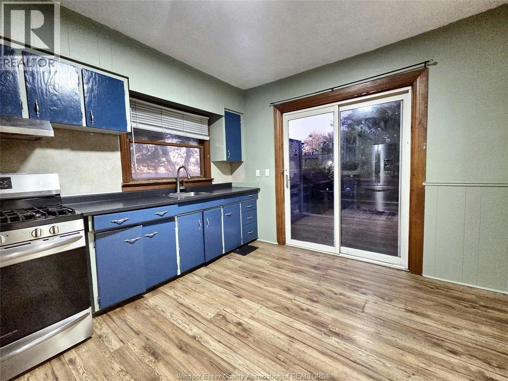 328 John B Avenue, Windsor, ON, N9C 3G2 - 6