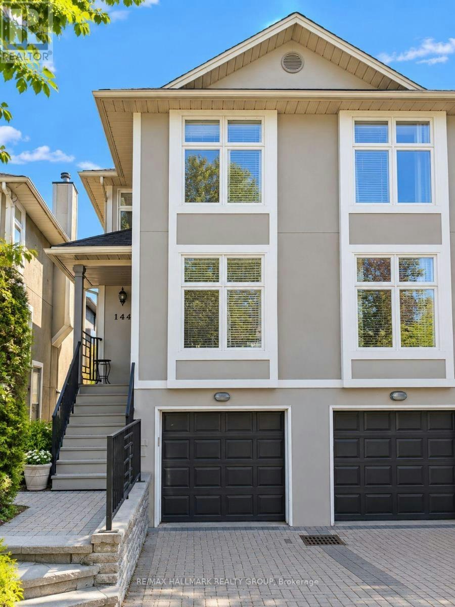 144 Springhurst Avenue, Ottawa, ON, K1S 0E5 - 2