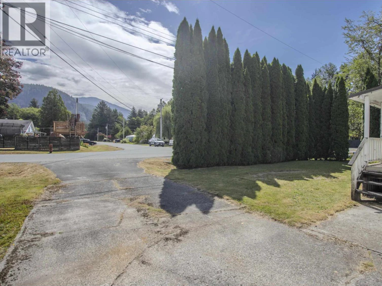 36 Bracken Parkway, Squamish, BC, V0N 1T0 - 15