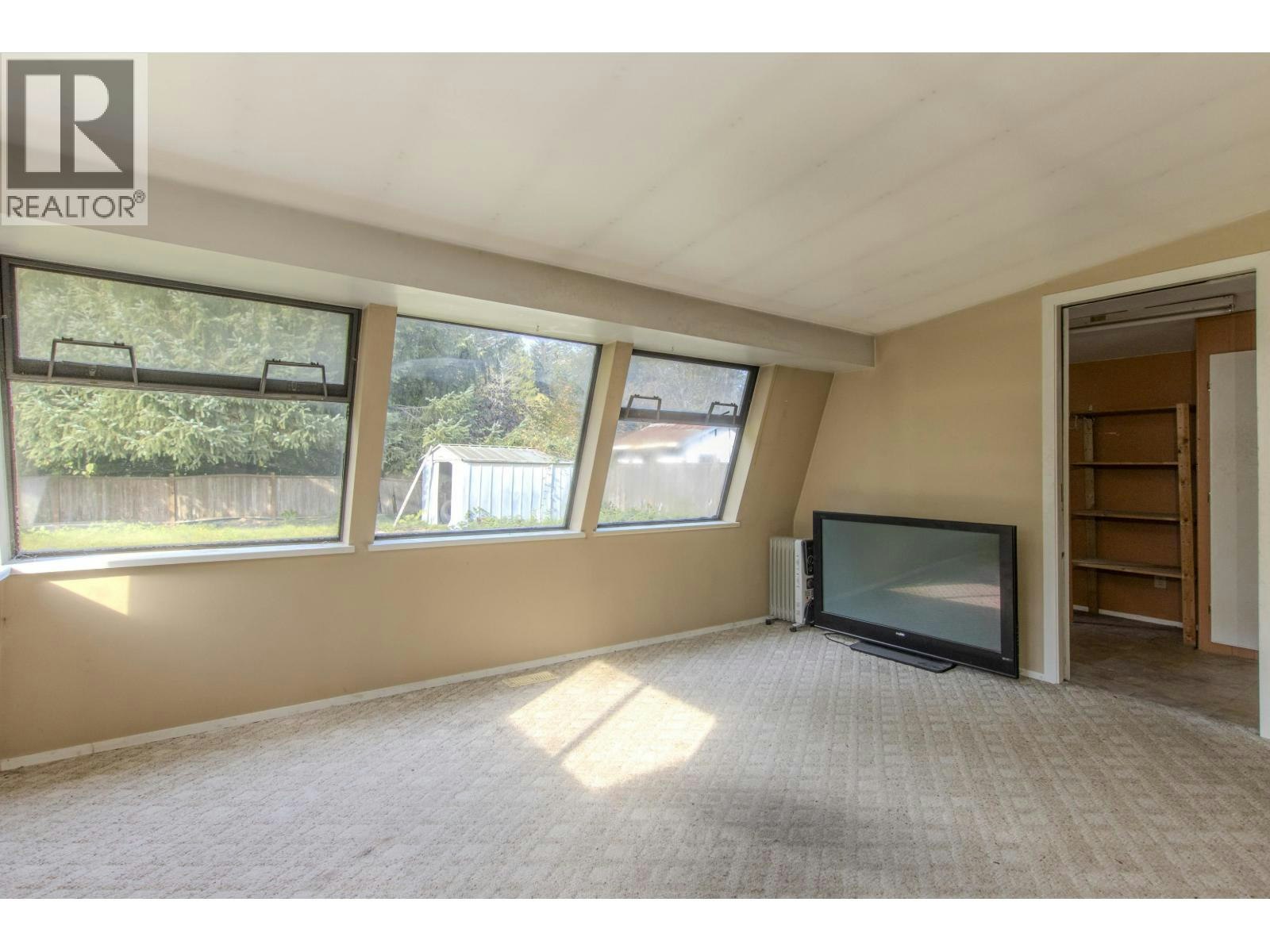 36 Bracken Parkway - 4