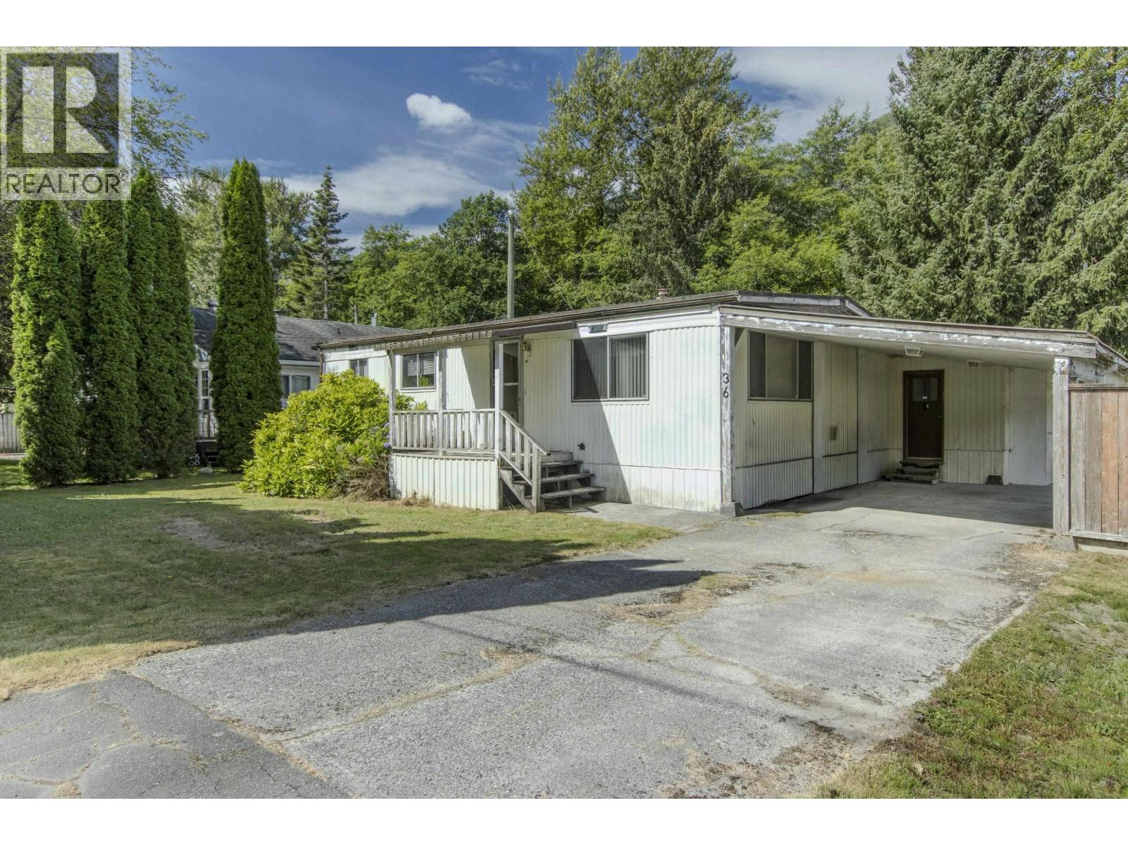 36 Bracken Parkway - 2