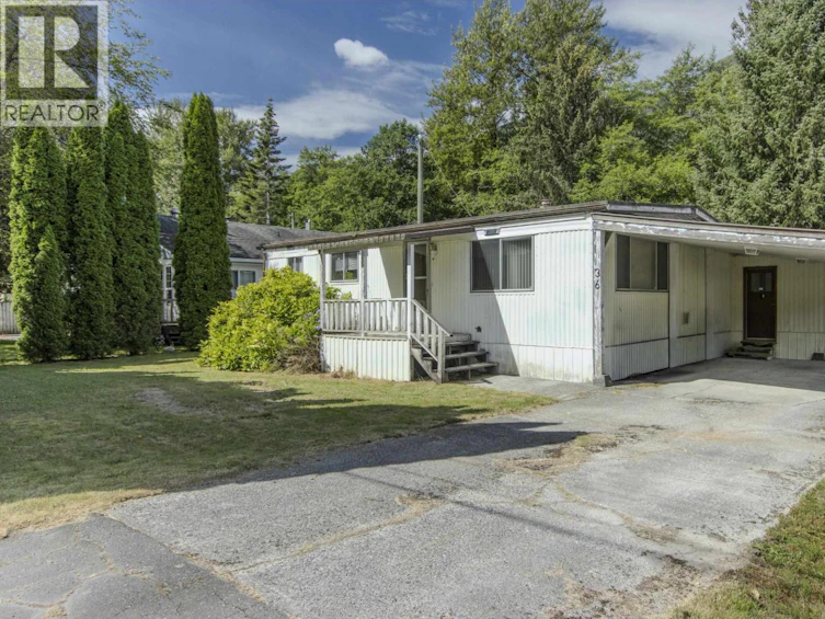 36 Bracken Parkway, Squamish, BC, V0N 1T0 - 2