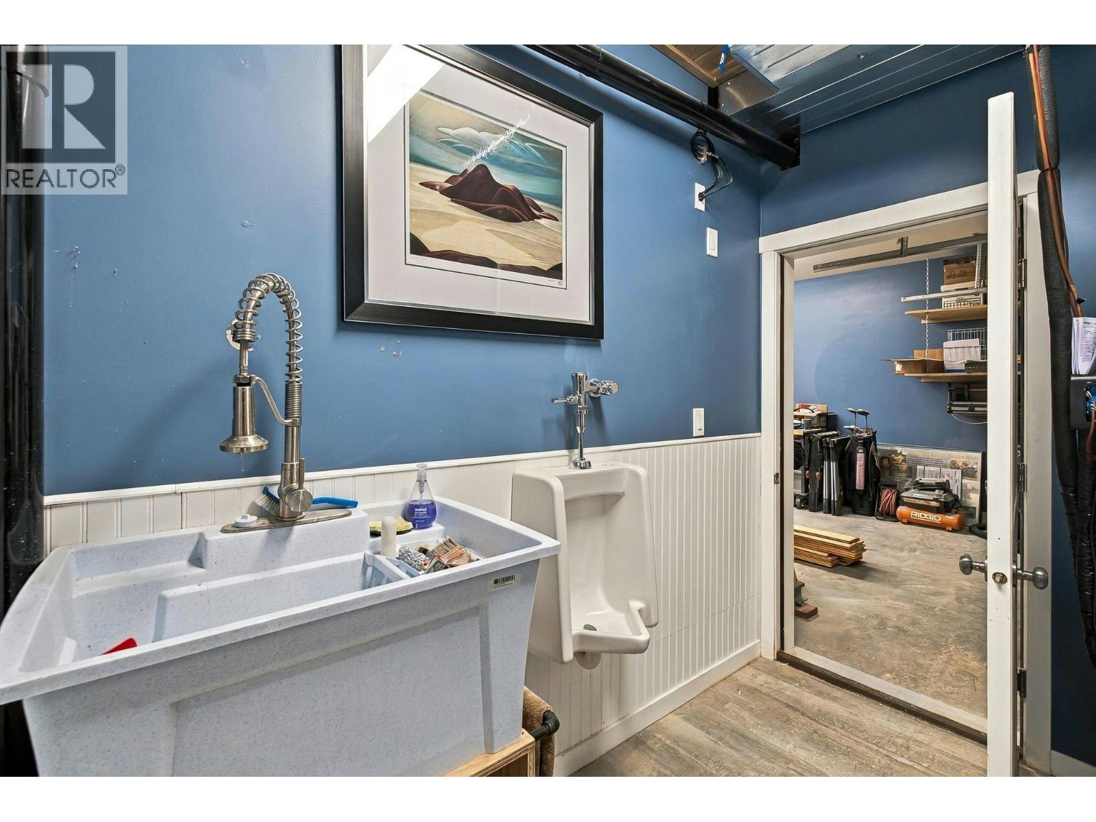 6976 Terazona Drive, West Kelowna, BC, V1Z 3R8 - 43