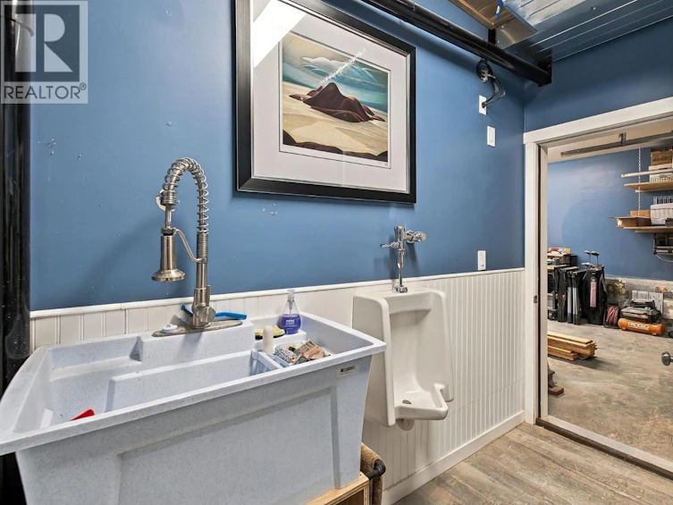 6976 Terazona Drive, West Kelowna, BC, V1Z 3R8 - 43
