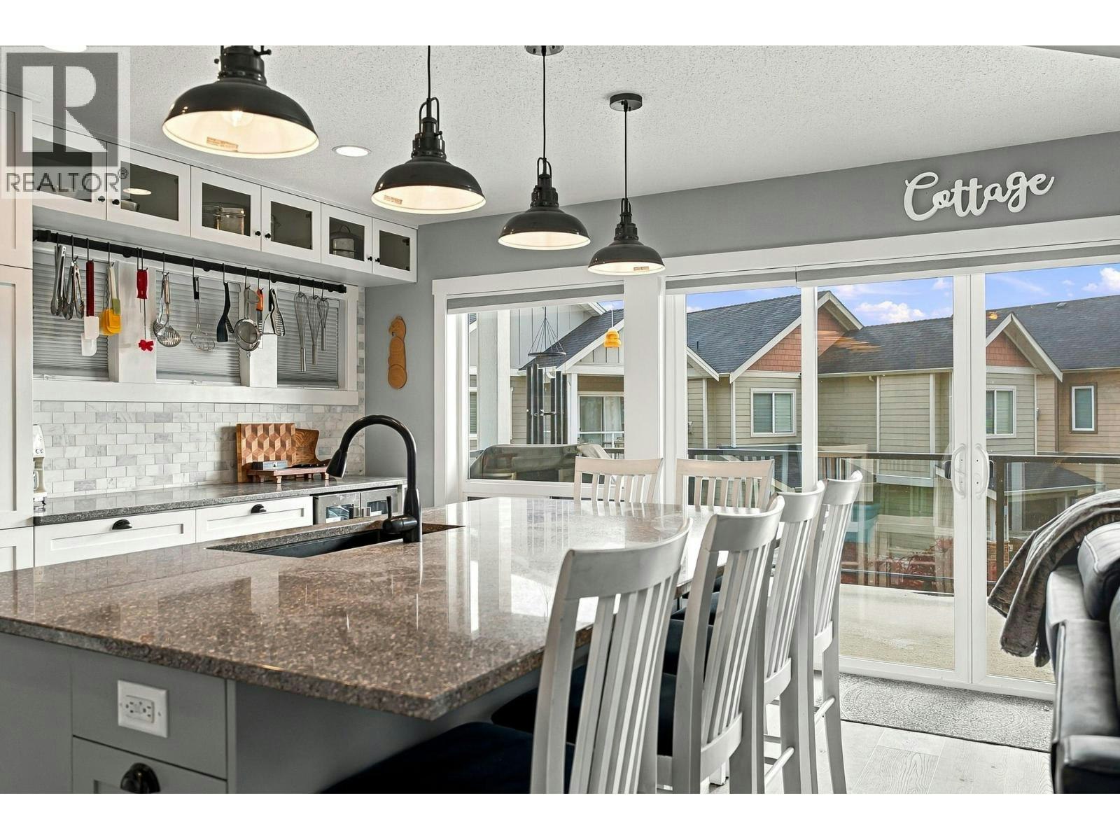 6976 Terazona Drive, West Kelowna, BC, V1Z 3R8 - 9