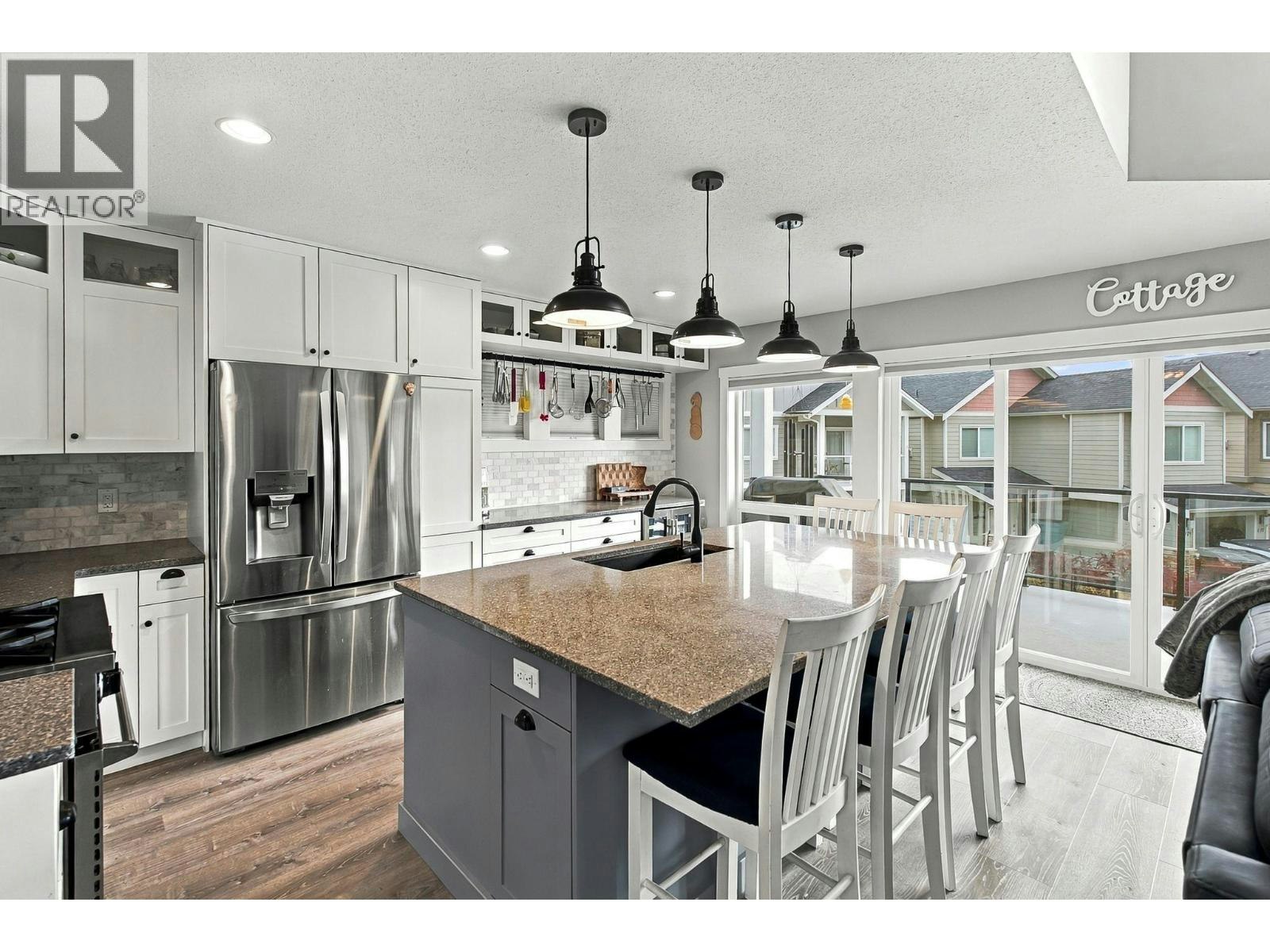 6976 Terazona Drive, West Kelowna, BC, V1Z 3R8 - 10