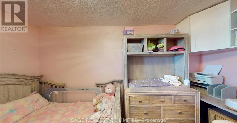 40 Panorama Court, Toronto, ON, M9V 4M1 - 25