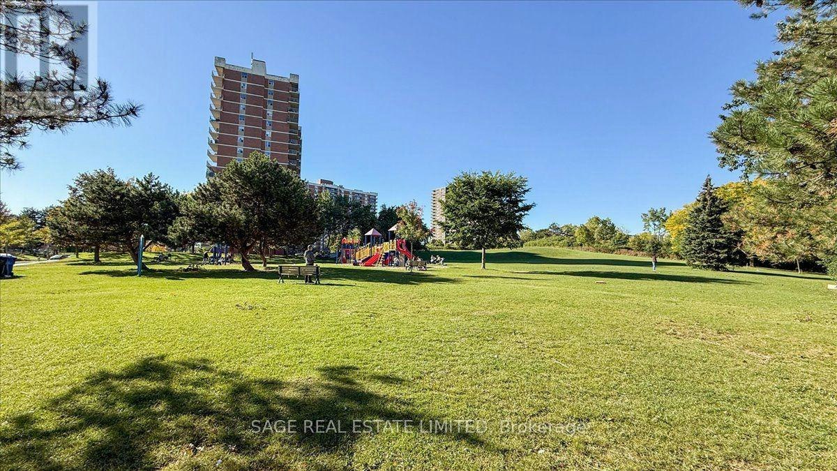 40 Panorama Court, Toronto, ON, M9V 4M1 - 35