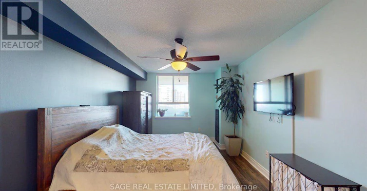 40 Panorama Court, Toronto, ON, M9V 4M1 - 22