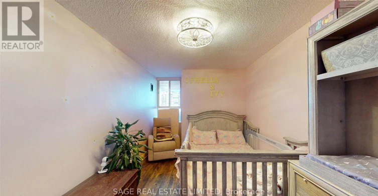 40 Panorama Court, Toronto, ON, M9V 4M1 - 27