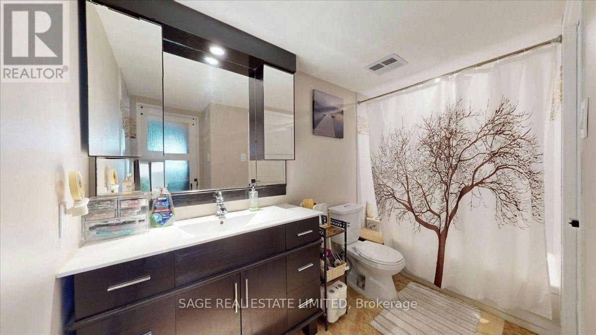40 Panorama Court, Toronto, ON, M9V 4M1 - 29