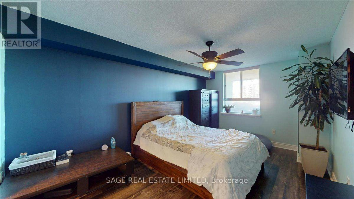 40 Panorama Court, Toronto, ON, M9V 4M1 - 19