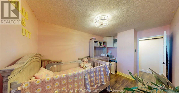 40 Panorama Court, Toronto, ON, M9V 4M1 - 26