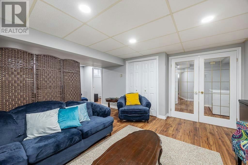 27 Plummer Court, Sault Ste. Marie, ON, P6B 6E4 - 30