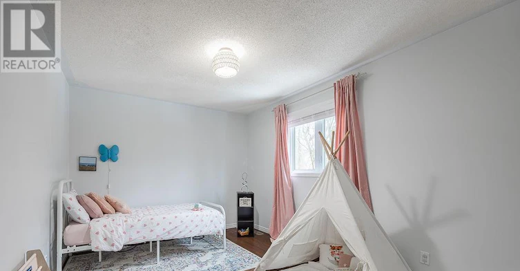 27 Plummer Court, Sault Ste. Marie, ON, P6B 6E4 - 25