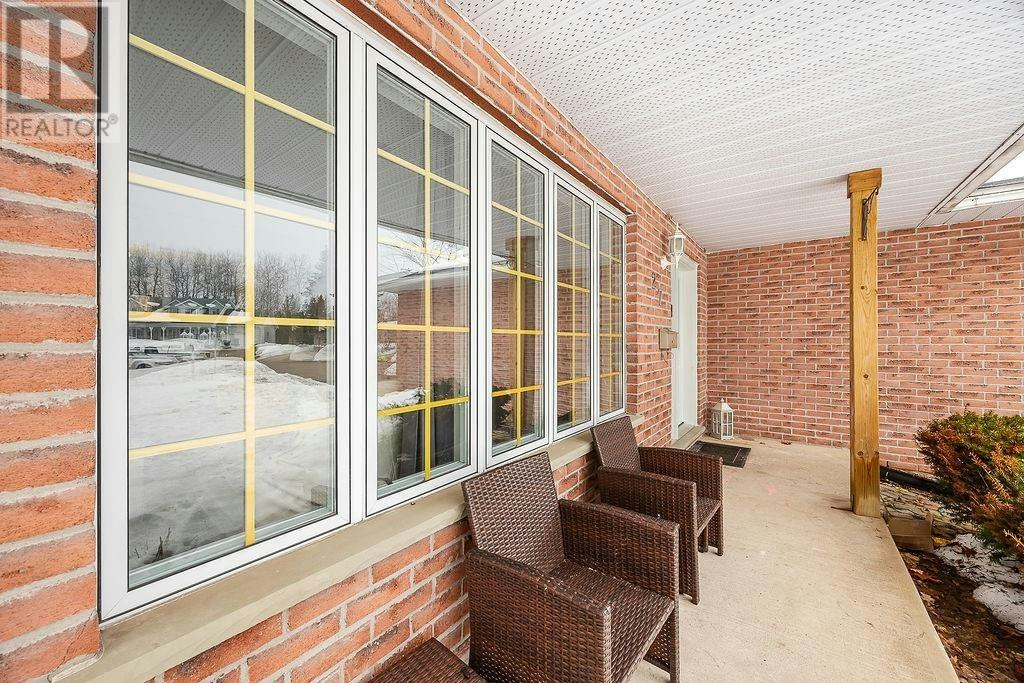 27 Plummer Court, Sault Ste. Marie, ON, P6B 6E4 - 4
