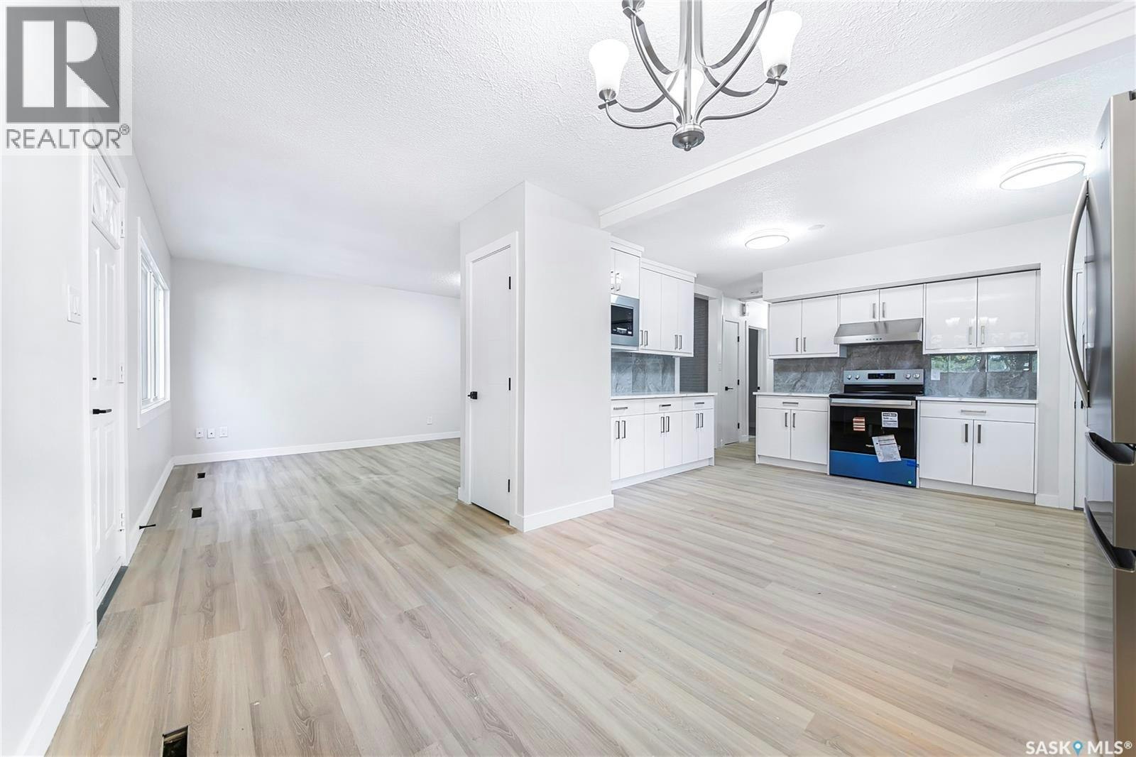 451 R Avenue S, Saskatoon, SK, S7M 2Z4