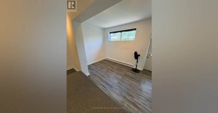 MAIN FLOOR-435 Manning Avenue, Toronto, ON, M6G 2V6 - 11