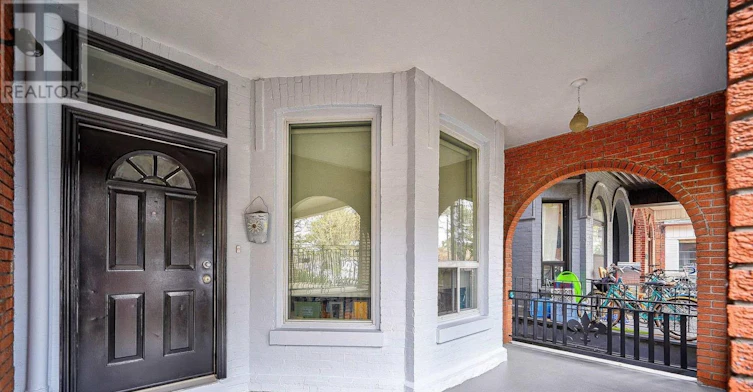 MAIN FLOOR-435 Manning Avenue, Toronto, ON, M6G 2V6 - 3