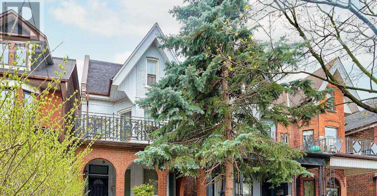 MAIN FLOOR-435 Manning Avenue, Toronto, ON, M6G 2V6