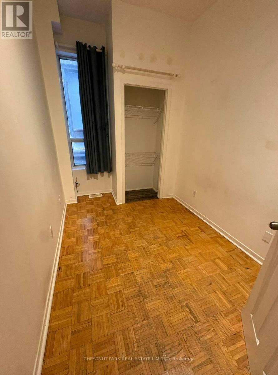 MAIN FLOOR-435 Manning Avenue, Toronto, ON, M6G 2V6 - 9