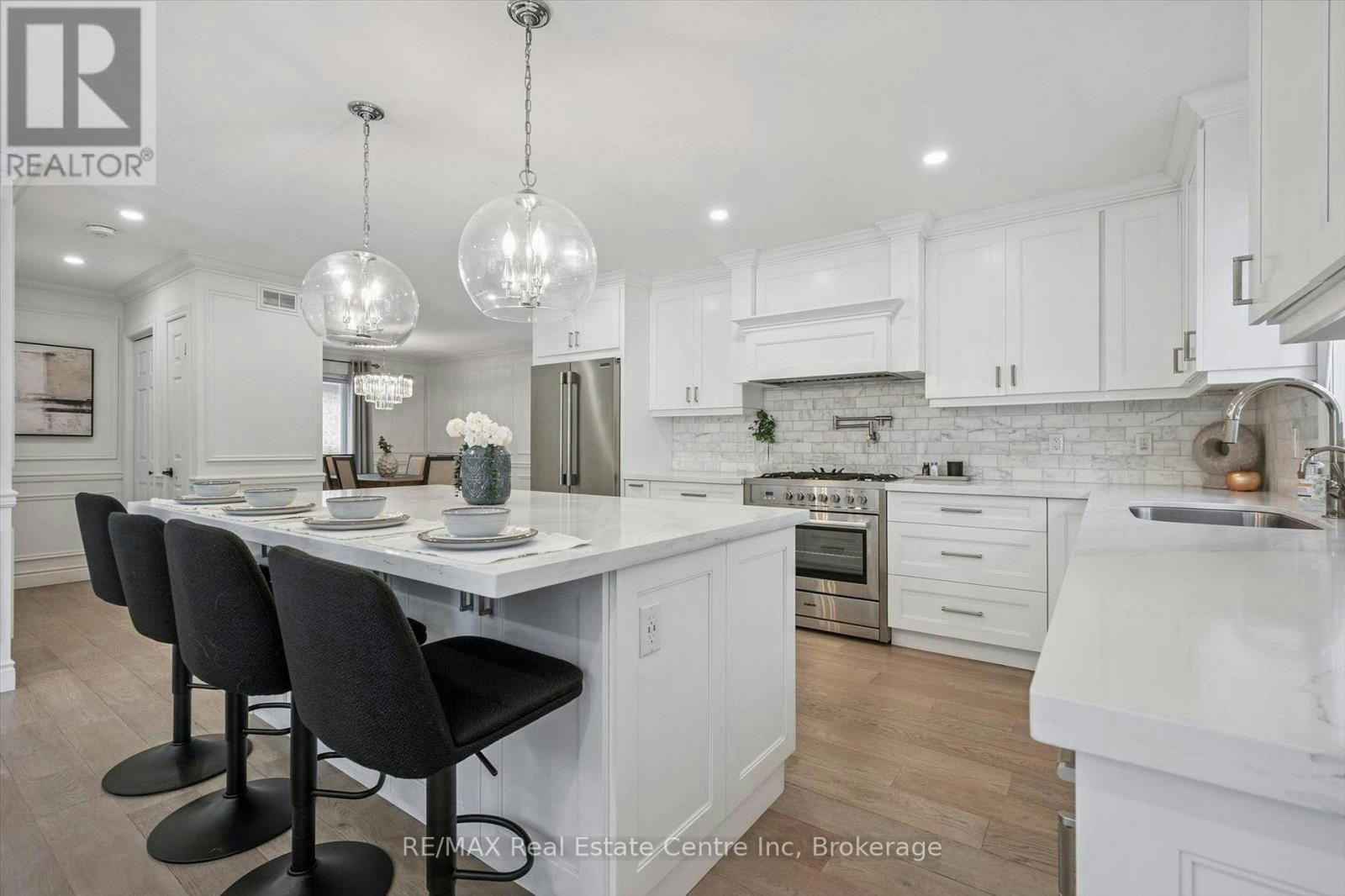 18 Keys Crescent, Guelph, ON, N1G 5J7
