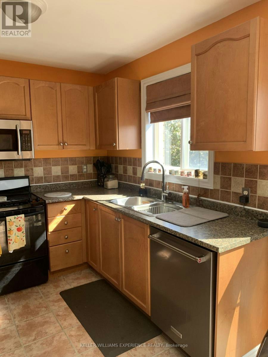 UPPER LEVEL-59 Nicklaus Drive, Barrie, ON, L4M 6V7 - 8