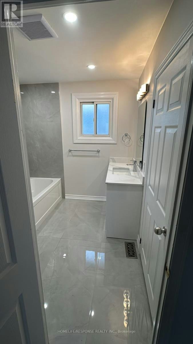 UPPER-7 Belleau Street, Hamilton, ON, L8J 1N1 - 23