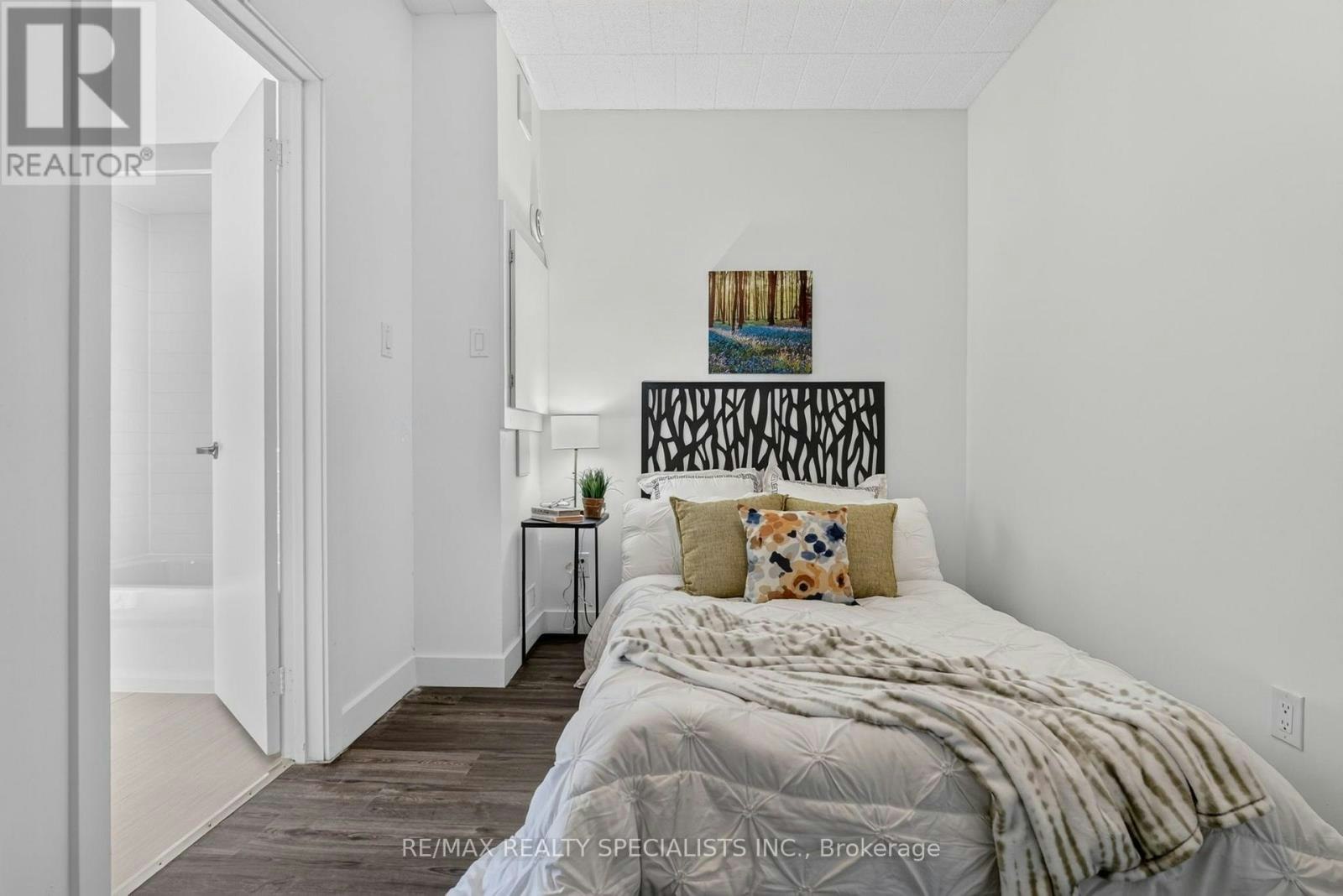 11-44 Queenston Street, St. Catharines, ON, L2R 2Y9 - 13