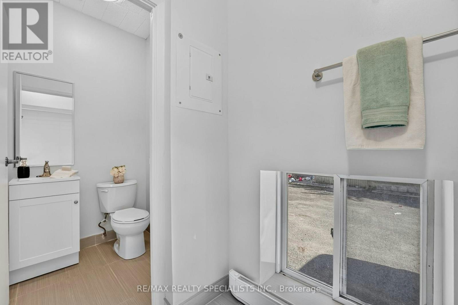 11-44 Queenston Street, St. Catharines, ON, L2R 2Y9 - 17