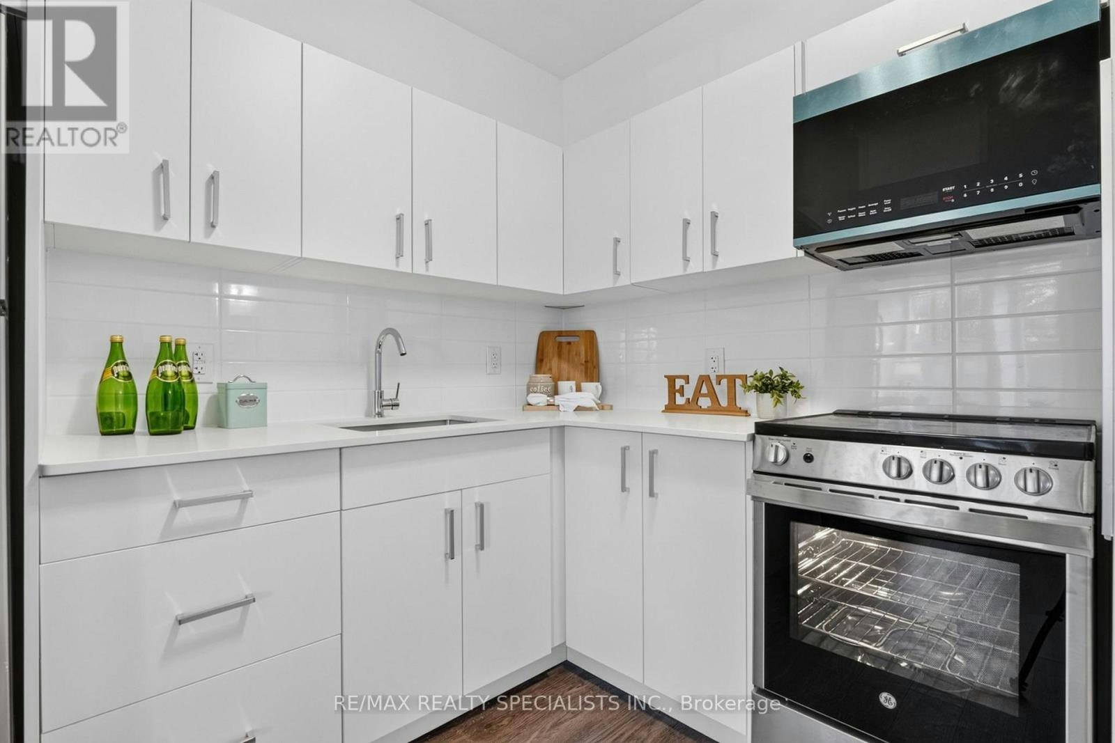1A-44 Queenston Street, St. Catharines, ON, L2R 2Y9 - 13