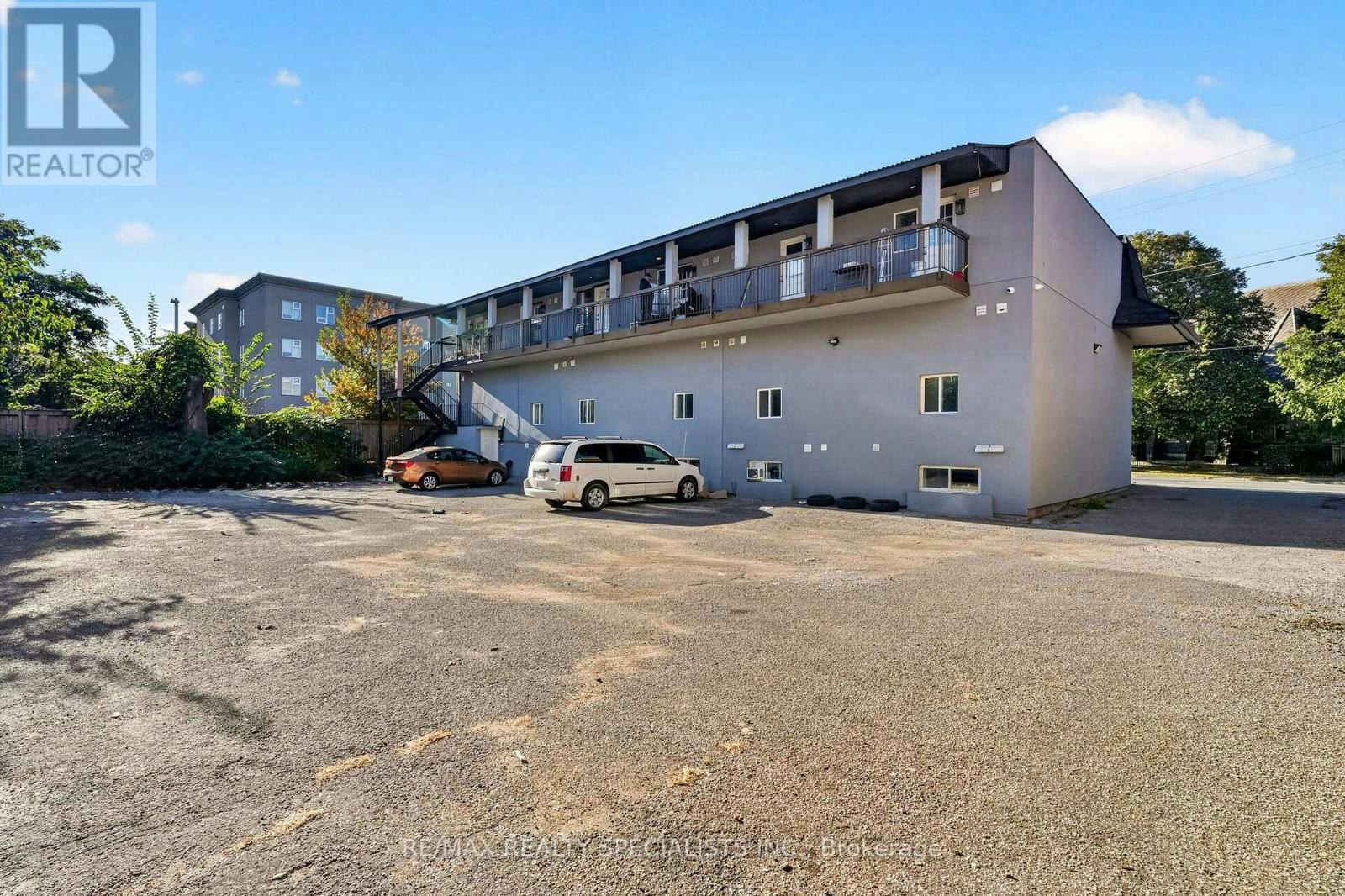 1A-44 Queenston Street, St. Catharines, ON, L2R 2Y9 - 26