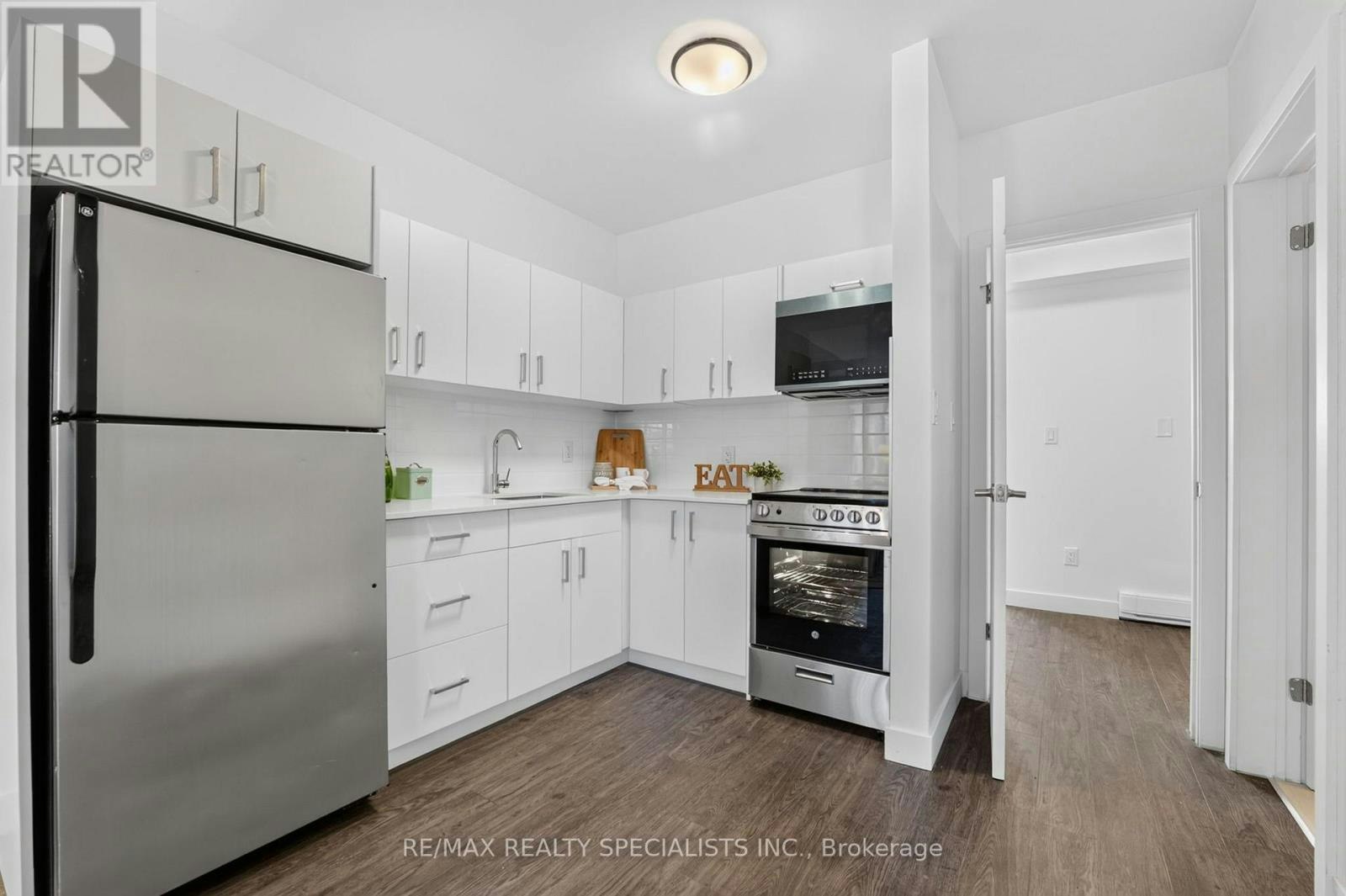 1A-44 Queenston Street, St. Catharines, ON, L2R 2Y9 - 8
