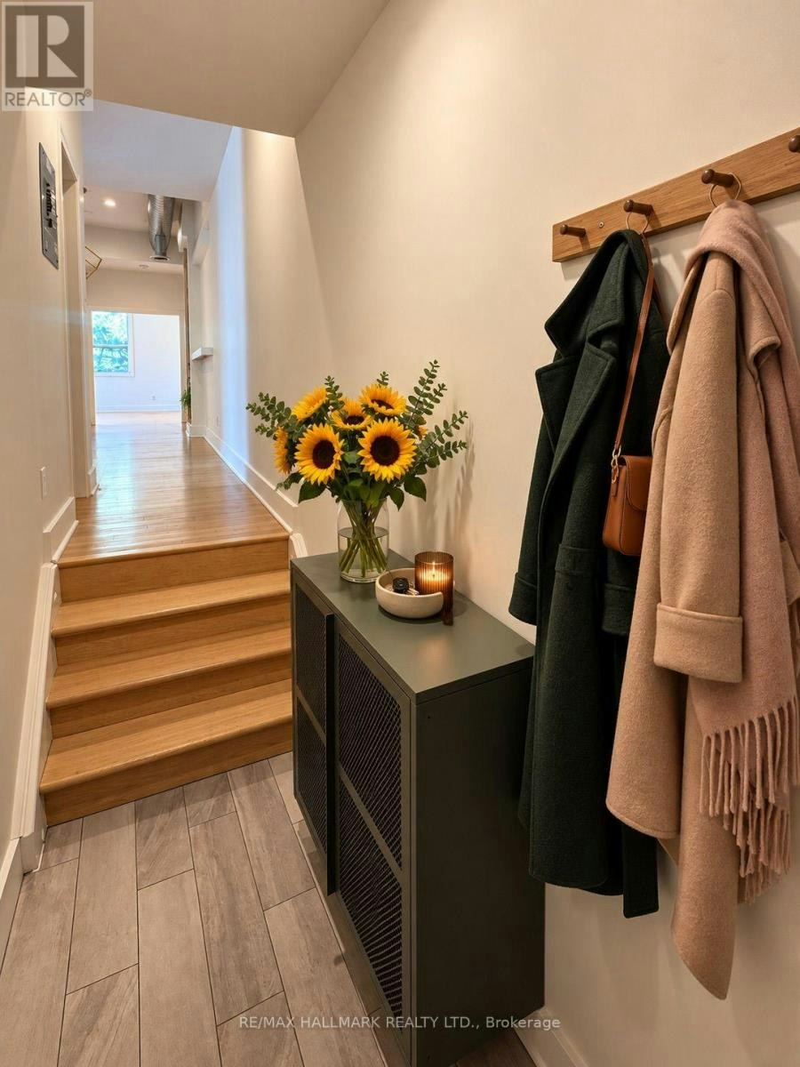 2-91 Lewis Street, Toronto, ON, M4M 2H2 - 3