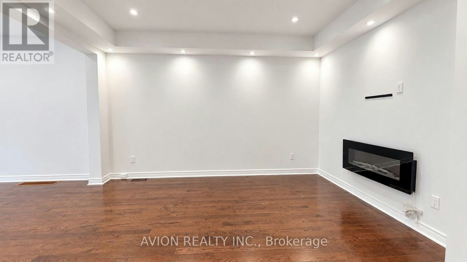 23 Clarinet Lane, Whitchurch-Stouffville, ON, L4A 4N1 - 9