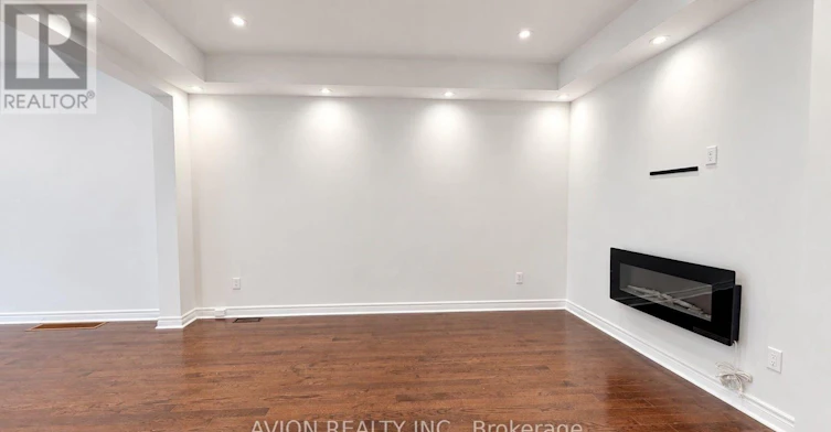 23 Clarinet Lane, Whitchurch-Stouffville, ON, L4A 4N1 - 9