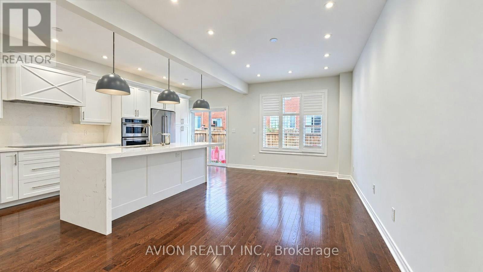 23 Clarinet Lane, Whitchurch-Stouffville, ON, L4A 4N1 - 4